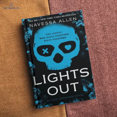 ویدئو معرفی پی دی اف کتاب lights out